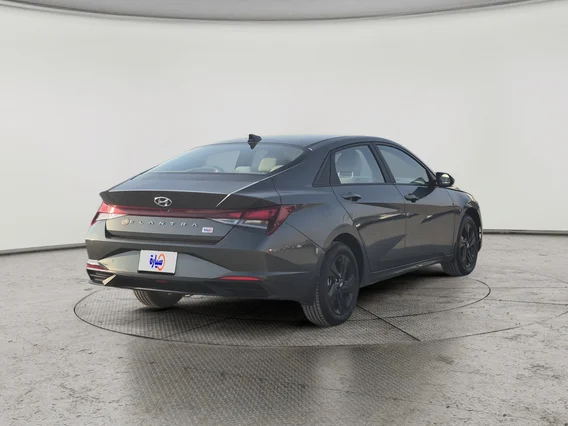Hyundai Elantra Smart 2023 