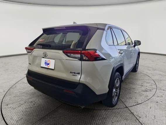 تويوتا راف فور LE 2022 