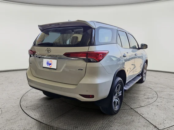Toyota Fortuner VX 2022 دبل