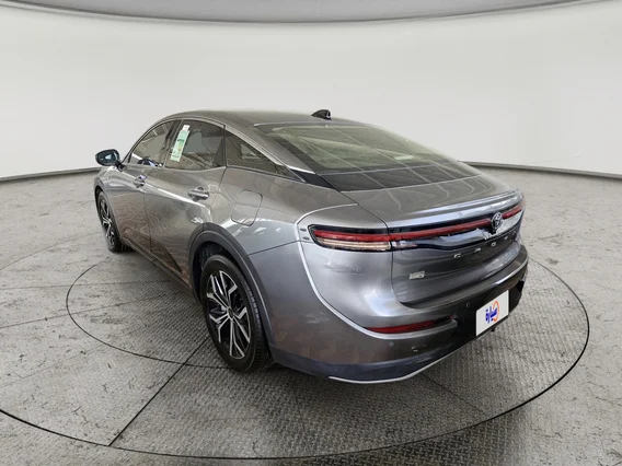 Toyota Crown Premium 2025 