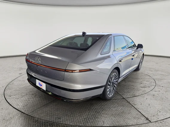 هيونداي ازيرا كاليجرافي 2024 