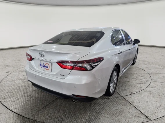 تويوتا كامري GLE 2022 