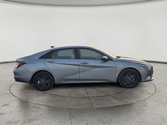 Hyundai Elantra Smart 2023 