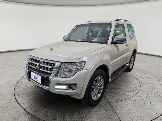 ميتسوبيشي باجيرو GLS 3Doors 2022 دبل