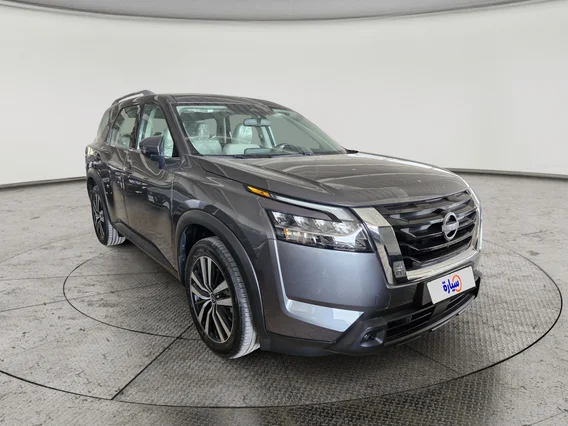 Nissan Pathfinder SV 2023 