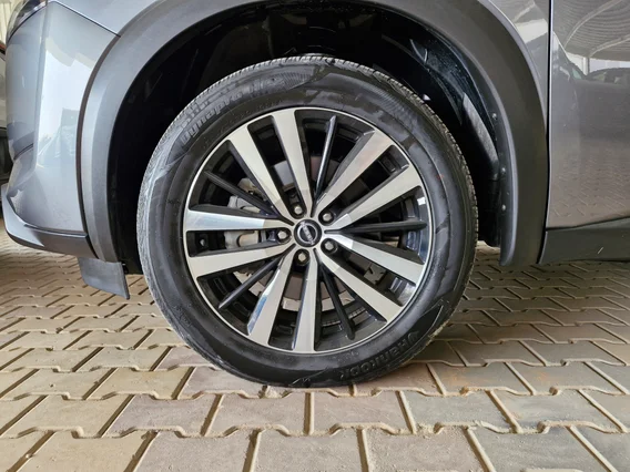 نيسان باثفندر SV 2023 