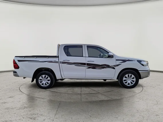 تويوتا هايلكس DC 4x4 Diesel 2022 