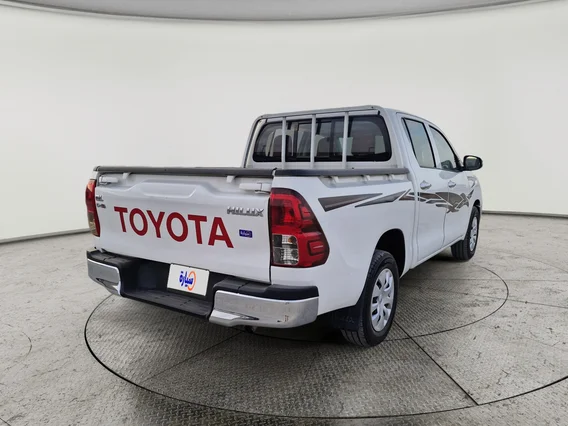 تويوتا هايلكس DC 4x4 Diesel 2022 