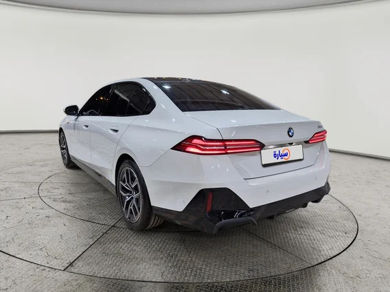 BMW 5 Series 520i 2024 