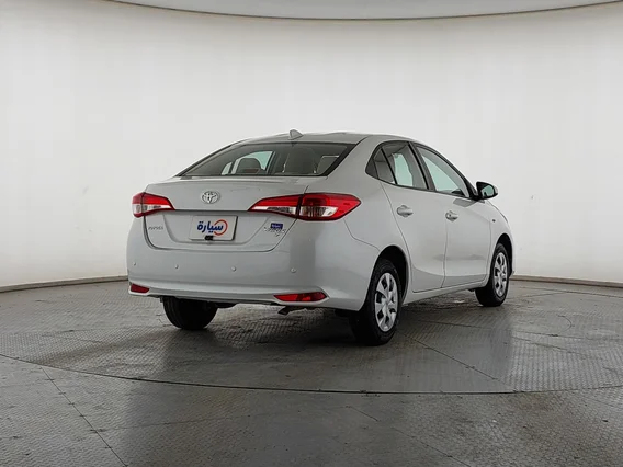 تويوتا يارس Y 2022 