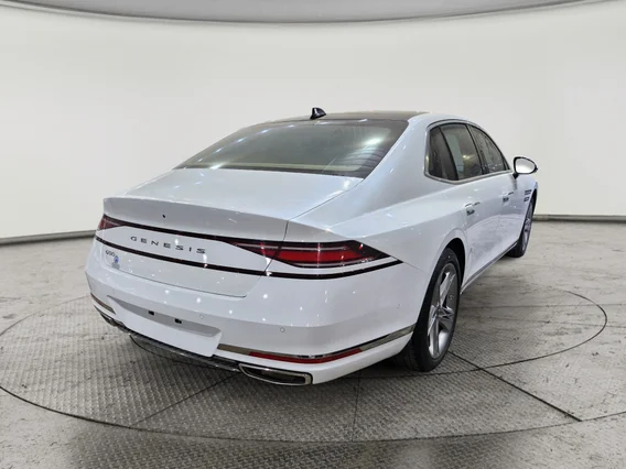 جينيسيس G90 Royal 2025 