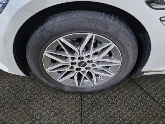 Genesis G80 PRESTIGE 2025 