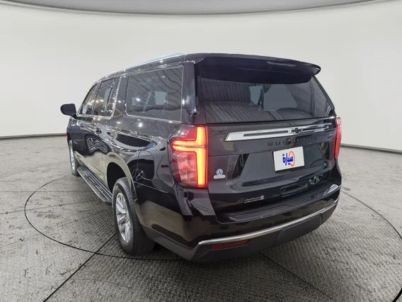 Chevrolet Suburban LS 2023 