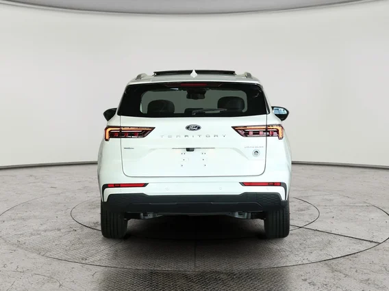 فورد تريتوري تيتانيوم 2026 