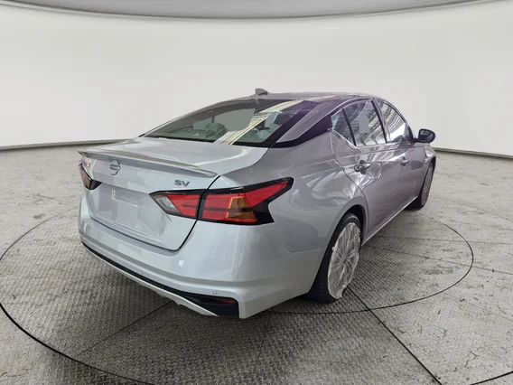 Nissan Altima SV 2026 