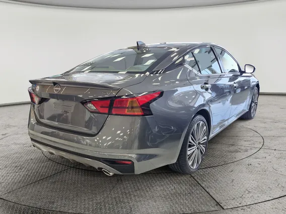 Nissan Altima SV 2026 
