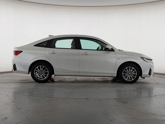 تويوتا يارس Y 2023 