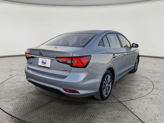 ام جي 5 LUX 2023 