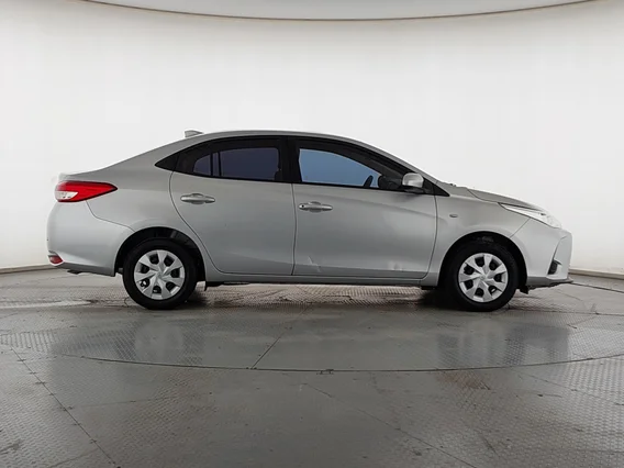 Toyota Yaris  Y 2022 