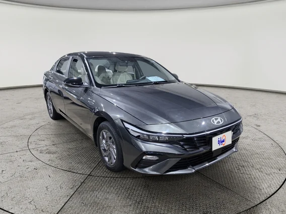 Hyundai Elantra Smart 2025 