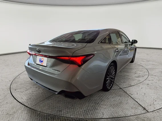 تويوتا افالون Limited 2022 