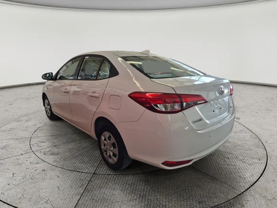 Toyota Yaris  Y 2022 