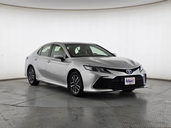 تويوتا كامري LE HEV 2021 