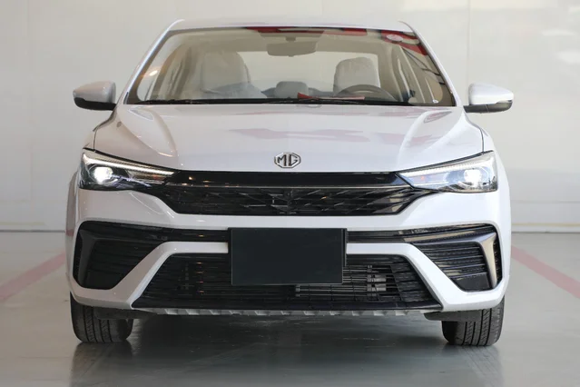 MG 5 STD New Shape 2025 