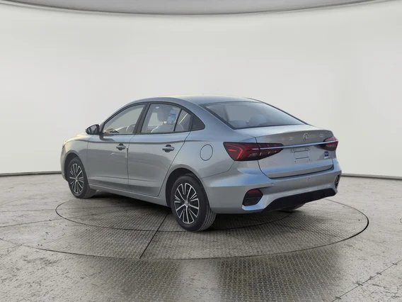 ام جي 5 ستاندر الشكل الجديد 2025 