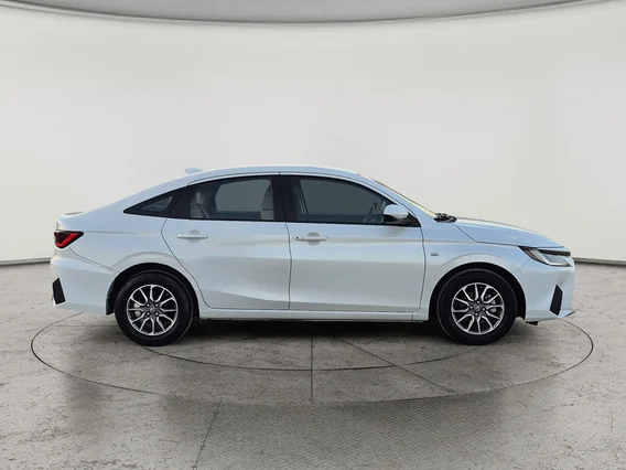 تويوتا يارس Y 2023 