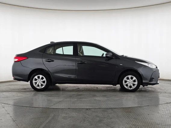 Toyota Yaris  Y 2022 