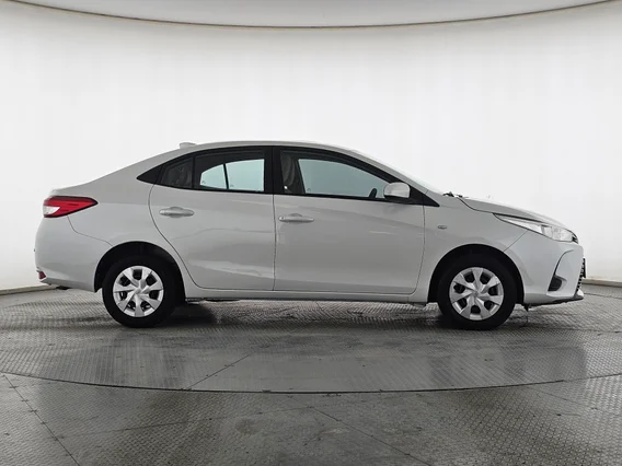 Toyota Yaris  Y 2021 