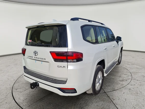 تويوتا لاندكروزر GXR2 2026 