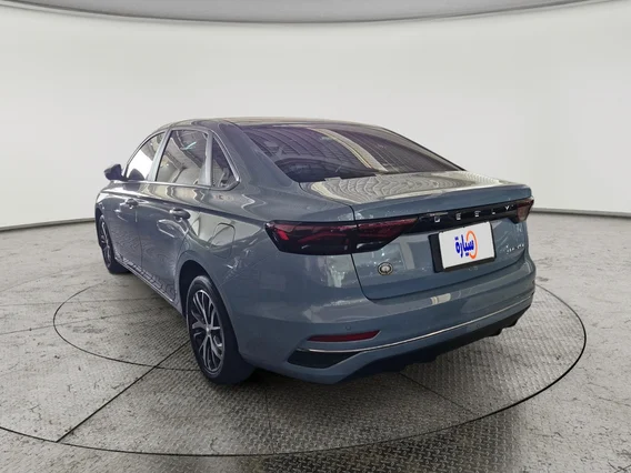 Geely Emgrand GS 2025 