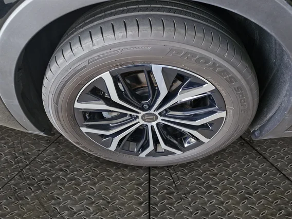 Toyota Crown Premium 2025 