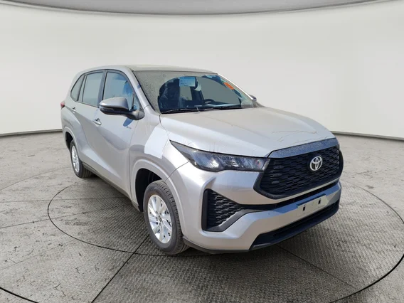 تويوتا اينوفا GL HEV 2026 