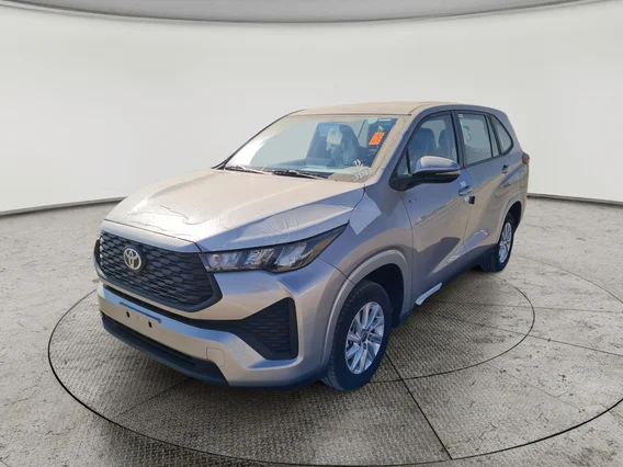 تويوتا اينوفا GL HEV 2026 