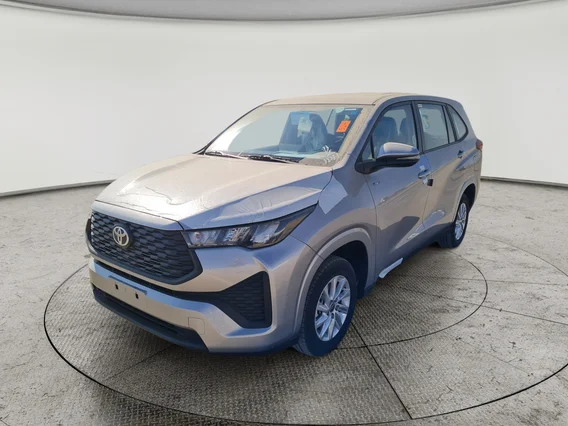 تويوتا اينوفا GL HEV 2026 