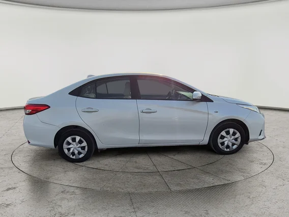 تويوتا يارس Y 2022 