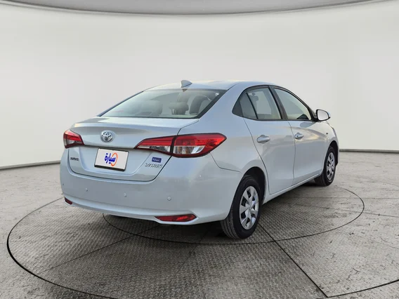 Toyota Yaris  Y 2022 