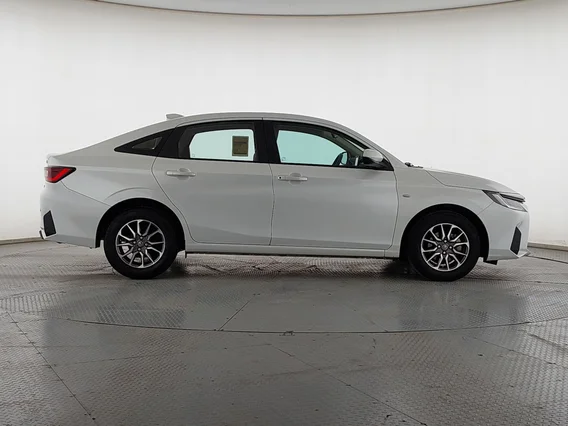 تويوتا يارس Y 2023 