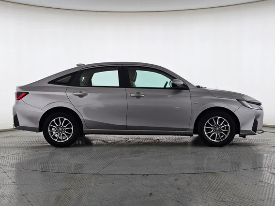 تويوتا يارس Y 2023 