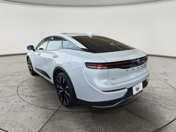 تويوتا كراون Majesta 2023 