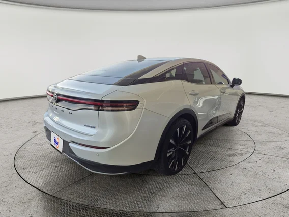 تويوتا كراون Majesta 2023 