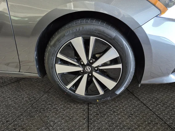 Nissan Altima SV 2022 