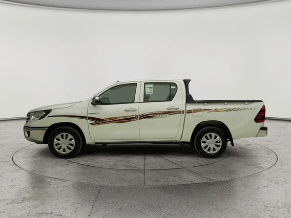 تويوتا هايلكس GLX 2026 