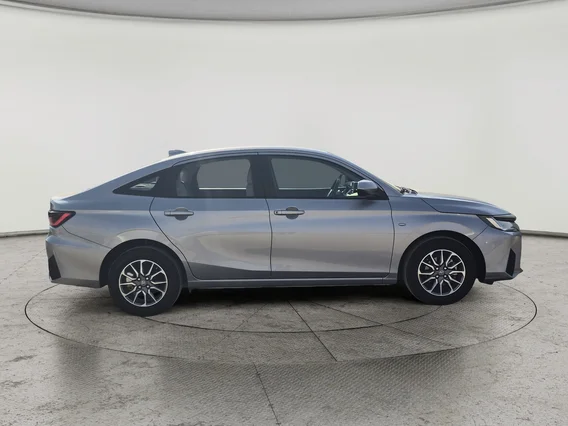 Toyota Yaris  Y 2024 