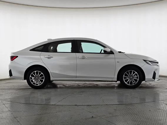 تويوتا يارس Y 2023 