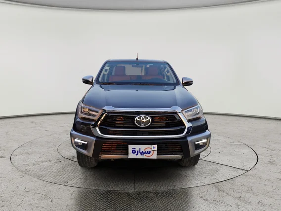 تويوتا هايلكس SR5 2023 دبل