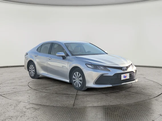 تويوتا كامري LE 2024 